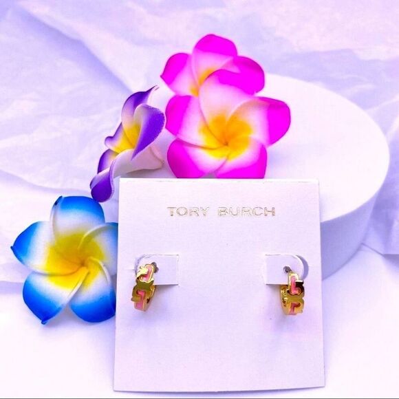 New Tory Burch Gold Logo, Pink Enamel Small Huggie Hoop - Picture 3 of 14